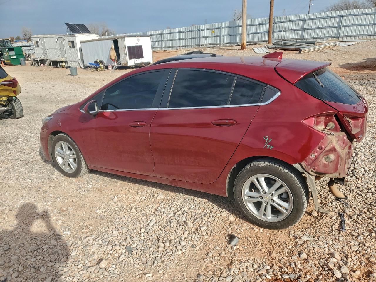 2017 CHEVROLET CRUZE LT photo 2