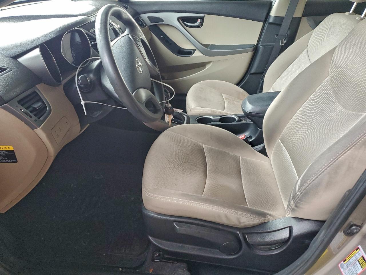 2015 HYUNDAI ELANTRA SE photo 7
