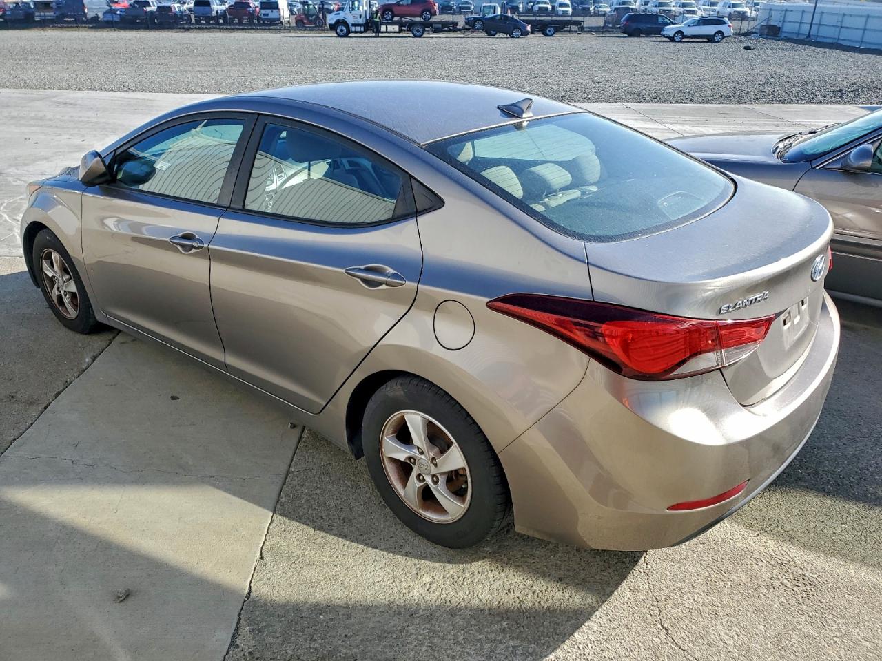 2015 HYUNDAI ELANTRA SE photo 2