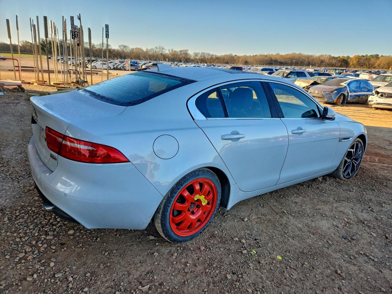 2017 JAGUAR XE FIRST EDITION photo 3
