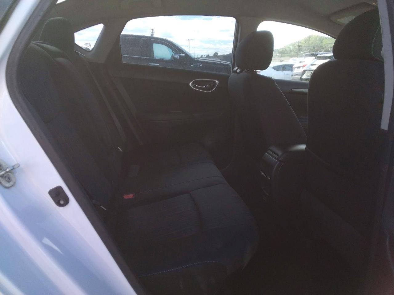 2019 NISSAN SENTRA S photo 19