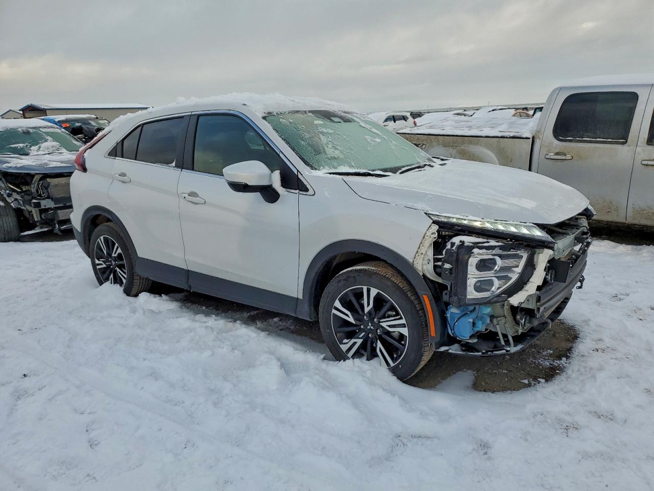2025 MITSUBISHI ECLIPSE CROSS SE photo 4