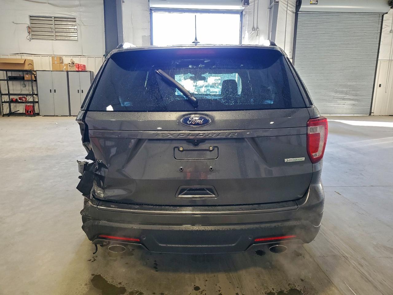 2018 FORD EXPLORER XLT photo 6