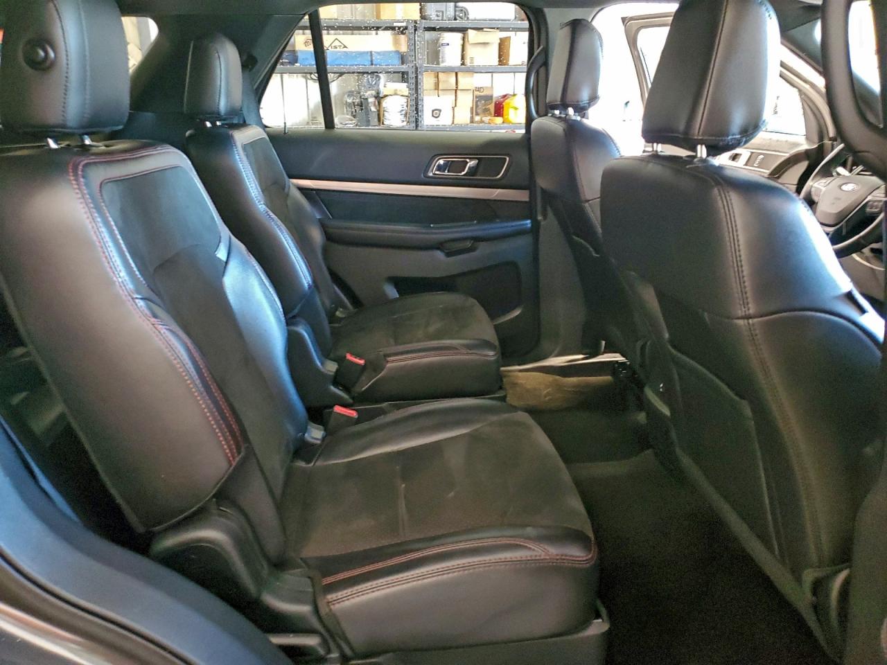 2018 FORD EXPLORER XLT photo 11