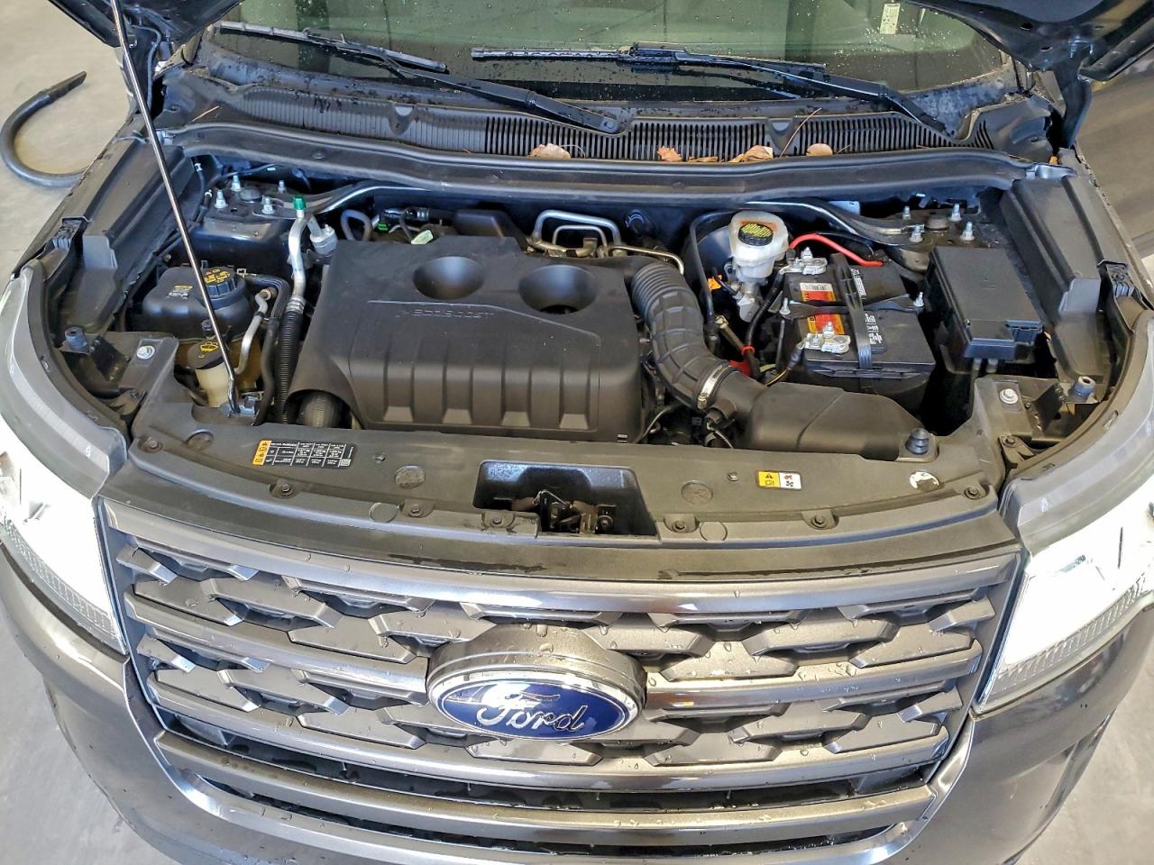 2018 FORD EXPLORER XLT photo 12