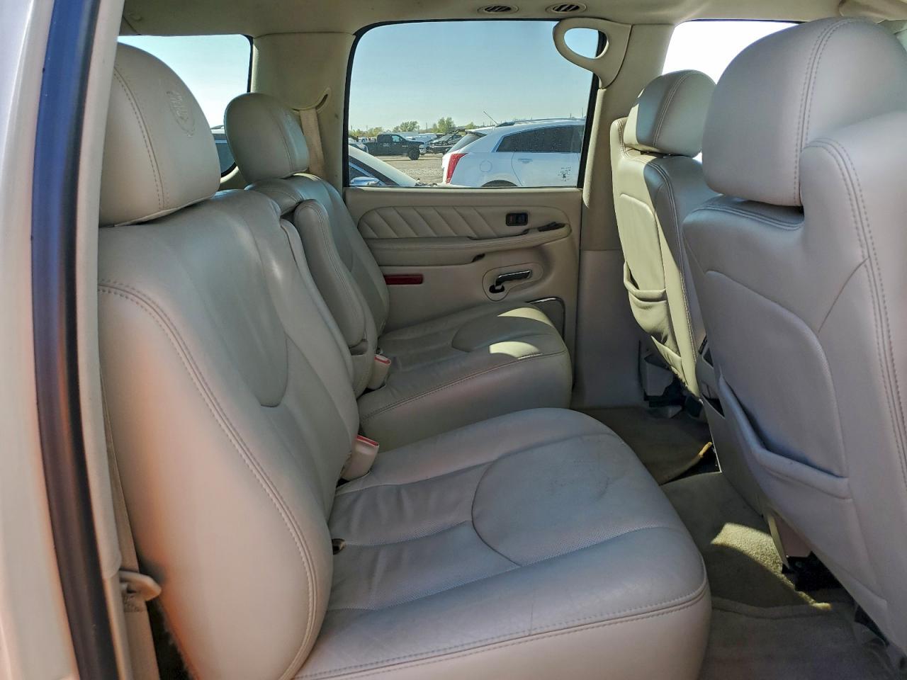 2005 CADILLAC ESCALADE ESV photo 11