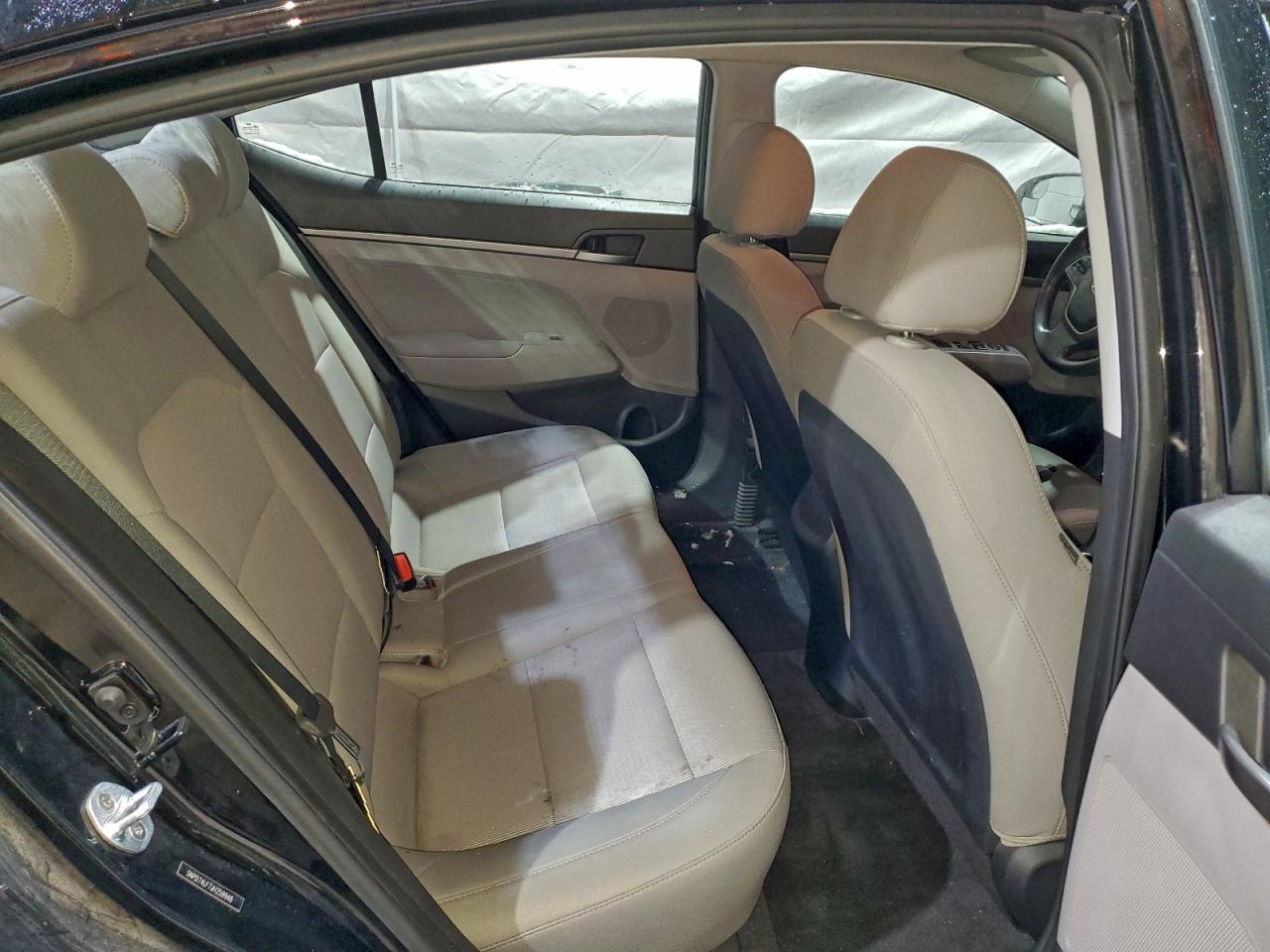2018 HYUNDAI ELANTRA SE photo 28