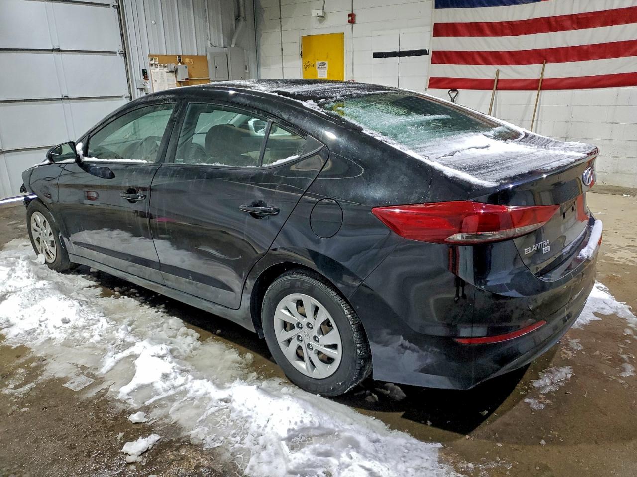 2018 HYUNDAI ELANTRA SE photo 4