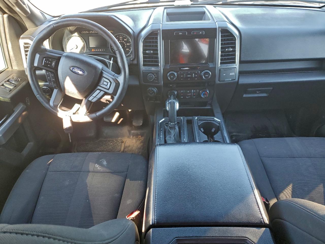 2017 FORD F150 SUPERCREW photo 8