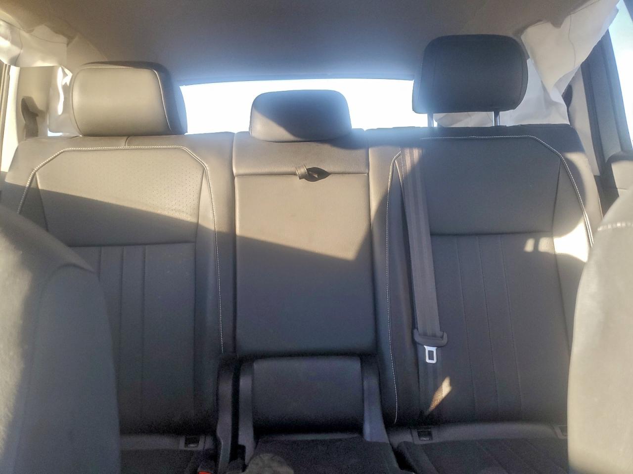 2024 VOLKSWAGEN TIGUAN SE photo 10