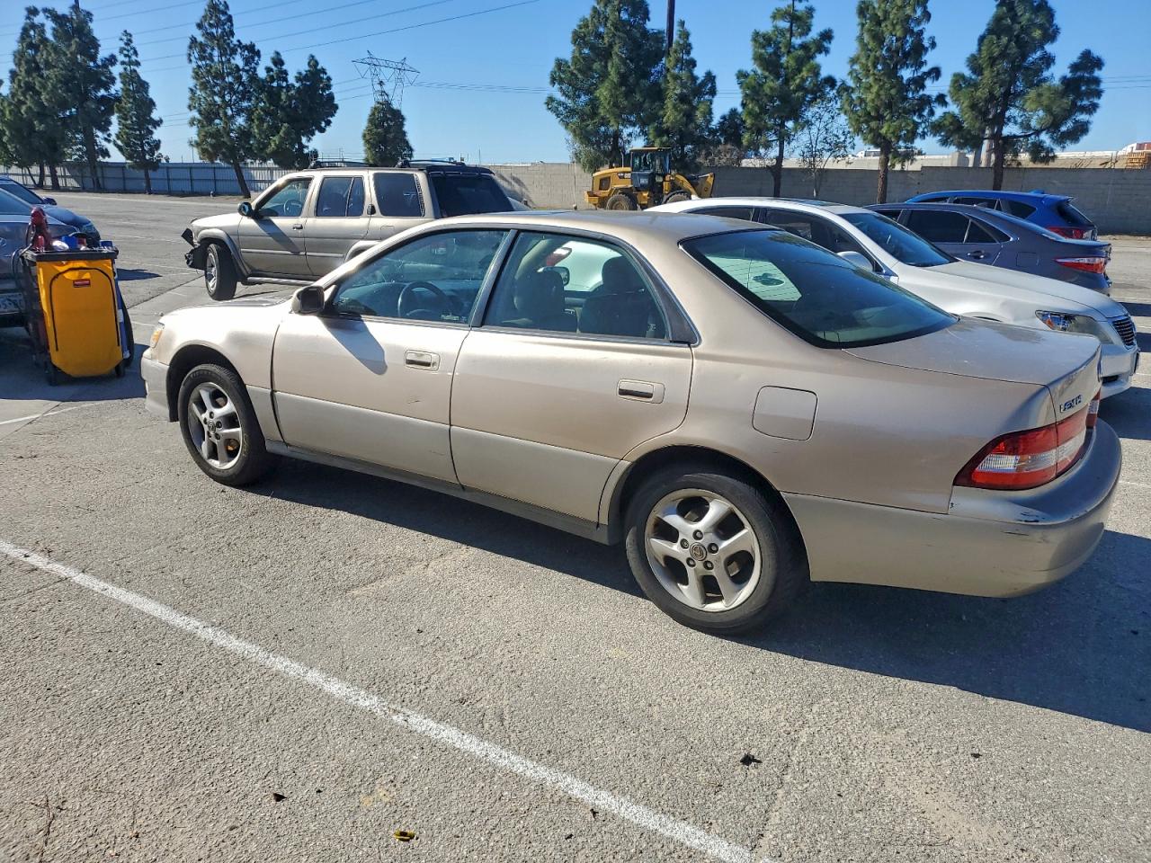 2001 LEXUS ES 300 photo 2
