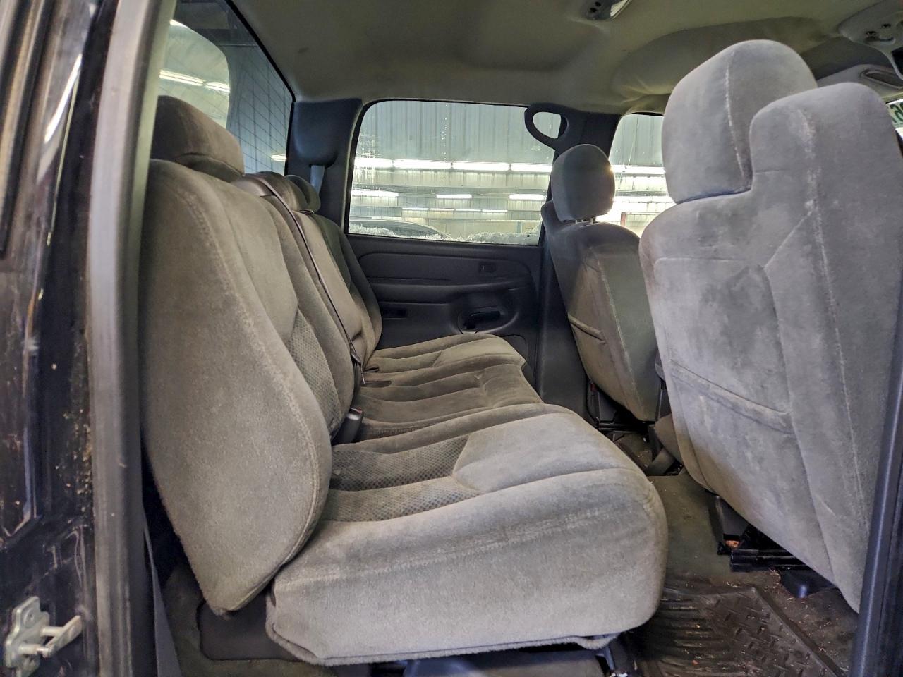 2004 CHEVROLET SILVERADO K1500 photo 10