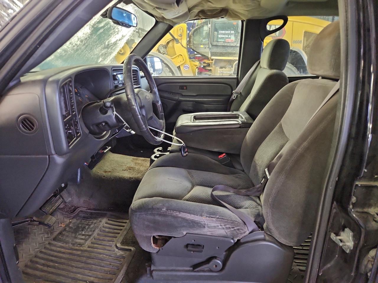 2004 CHEVROLET SILVERADO K1500 photo 7