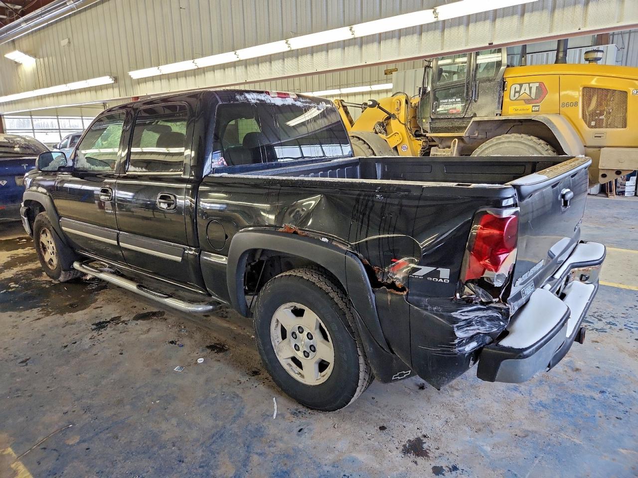 2004 CHEVROLET SILVERADO K1500 photo 2