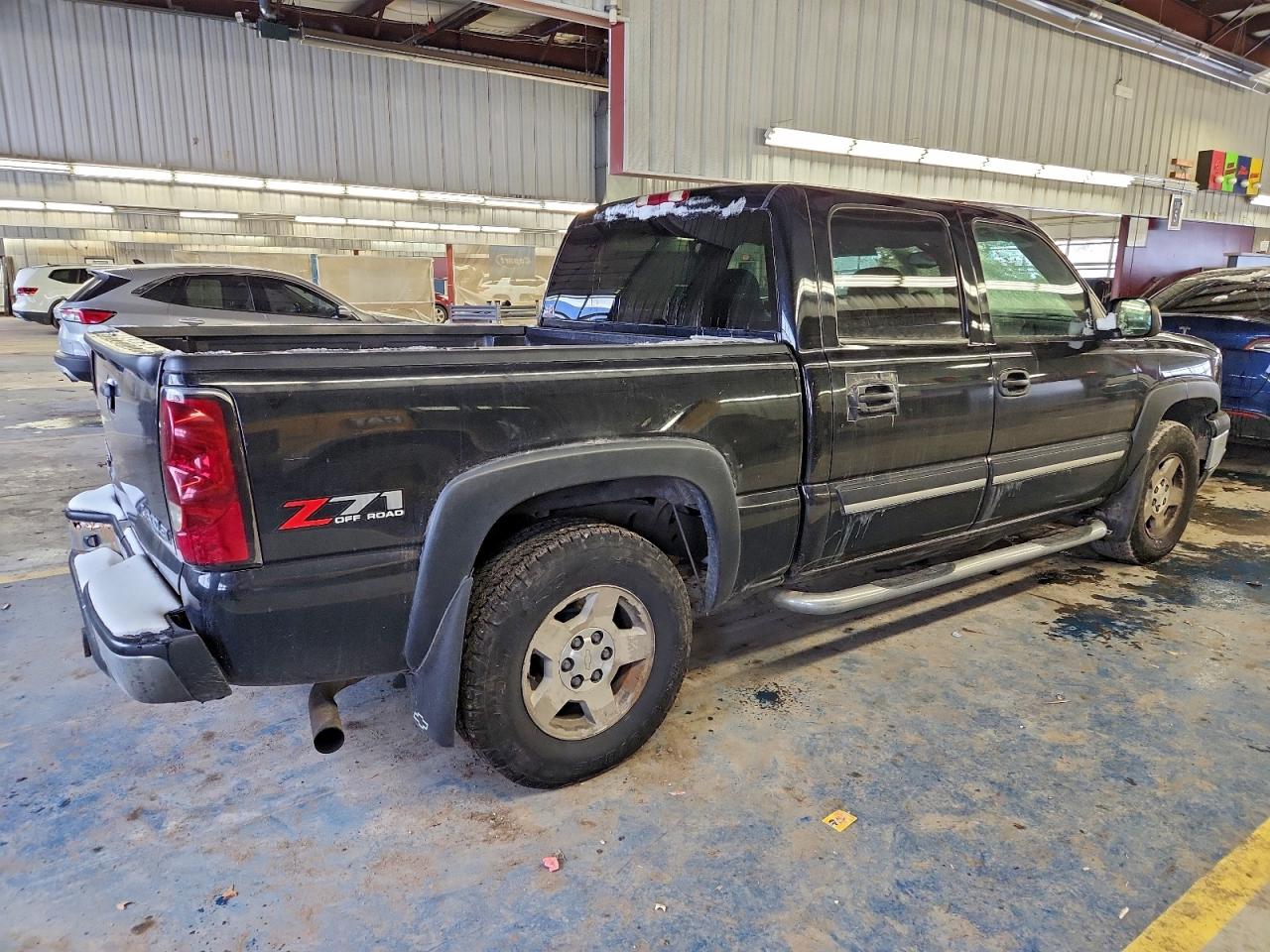 2004 CHEVROLET SILVERADO K1500 photo 3