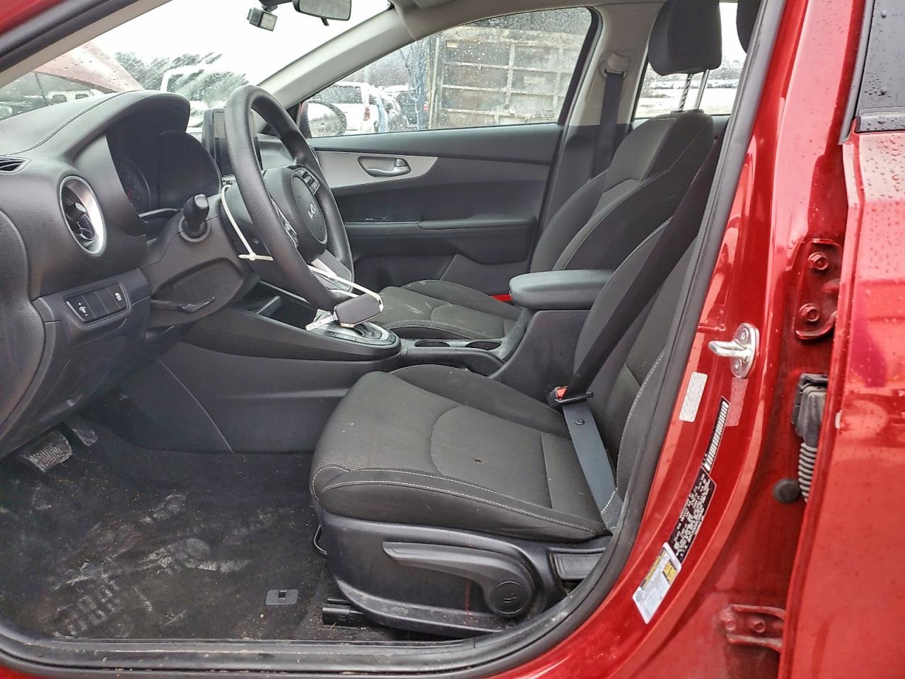 2023 KIA FORTE LX photo 7