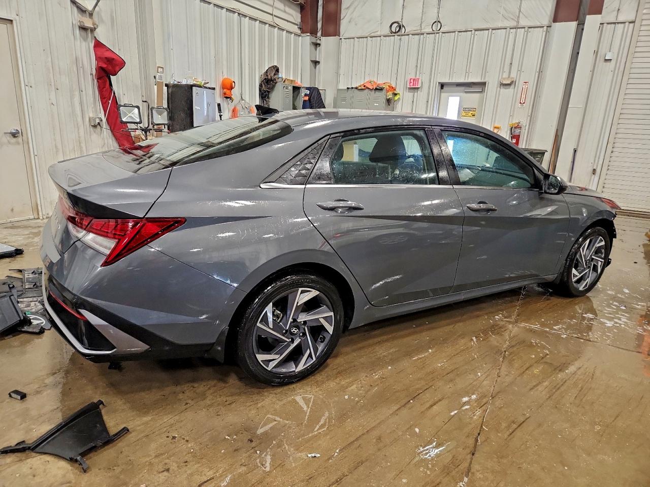 2024 HYUNDAI ELANTRA SEL photo 3