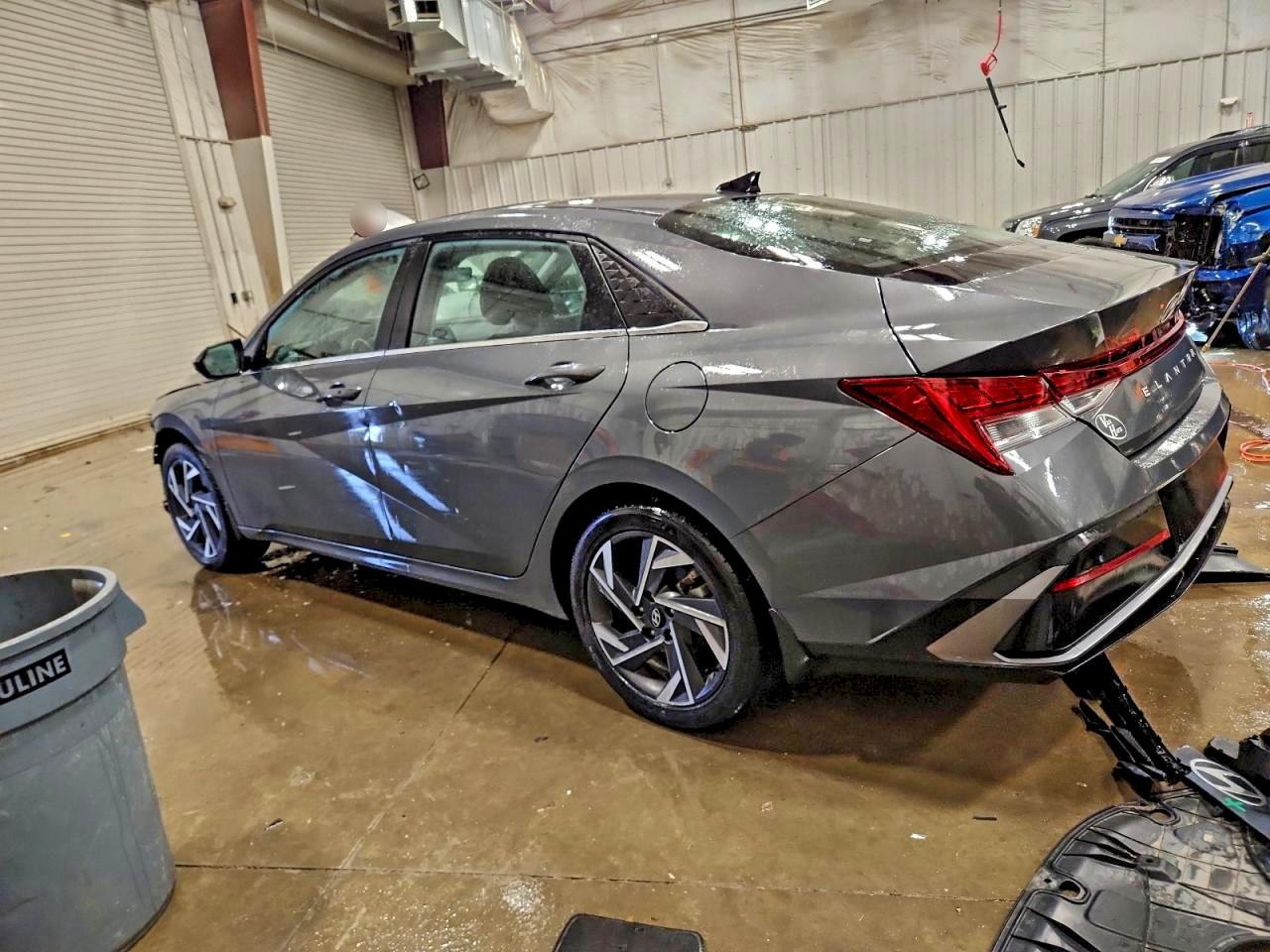 2024 HYUNDAI ELANTRA SEL photo 2