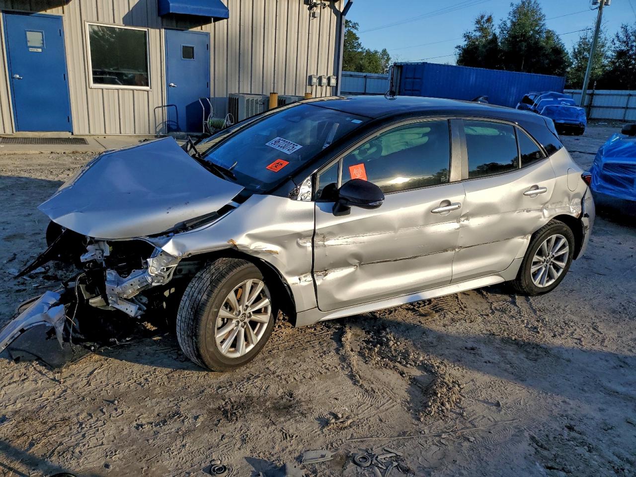 2025 TOYOTA COROLLA