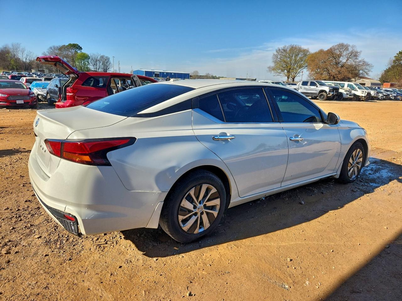 2019 NISSAN ALTIMA S photo 3
