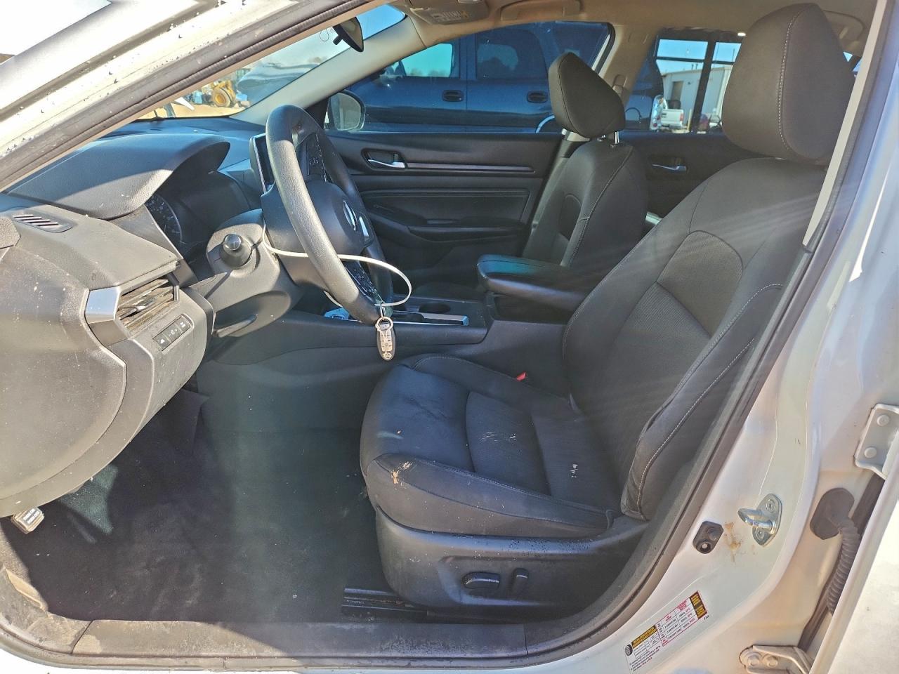 2019 NISSAN ALTIMA S photo 7