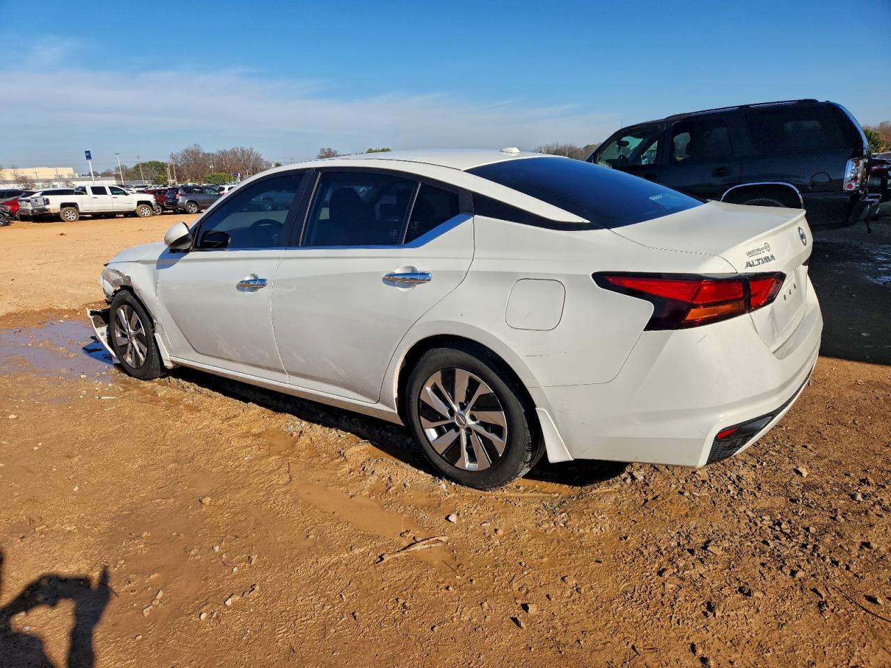 2019 NISSAN ALTIMA S photo 2
