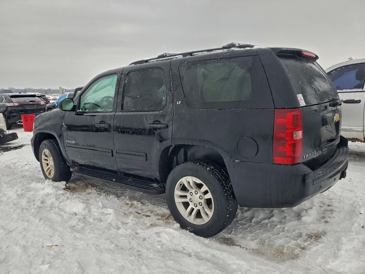 2013 CHEVROLET TAHOE K1500 LT photo 2