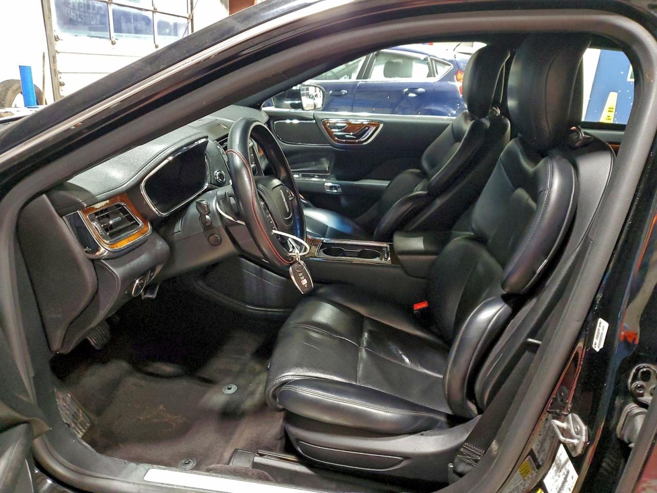 2017 LINCOLN CONTINENTAL photo 7