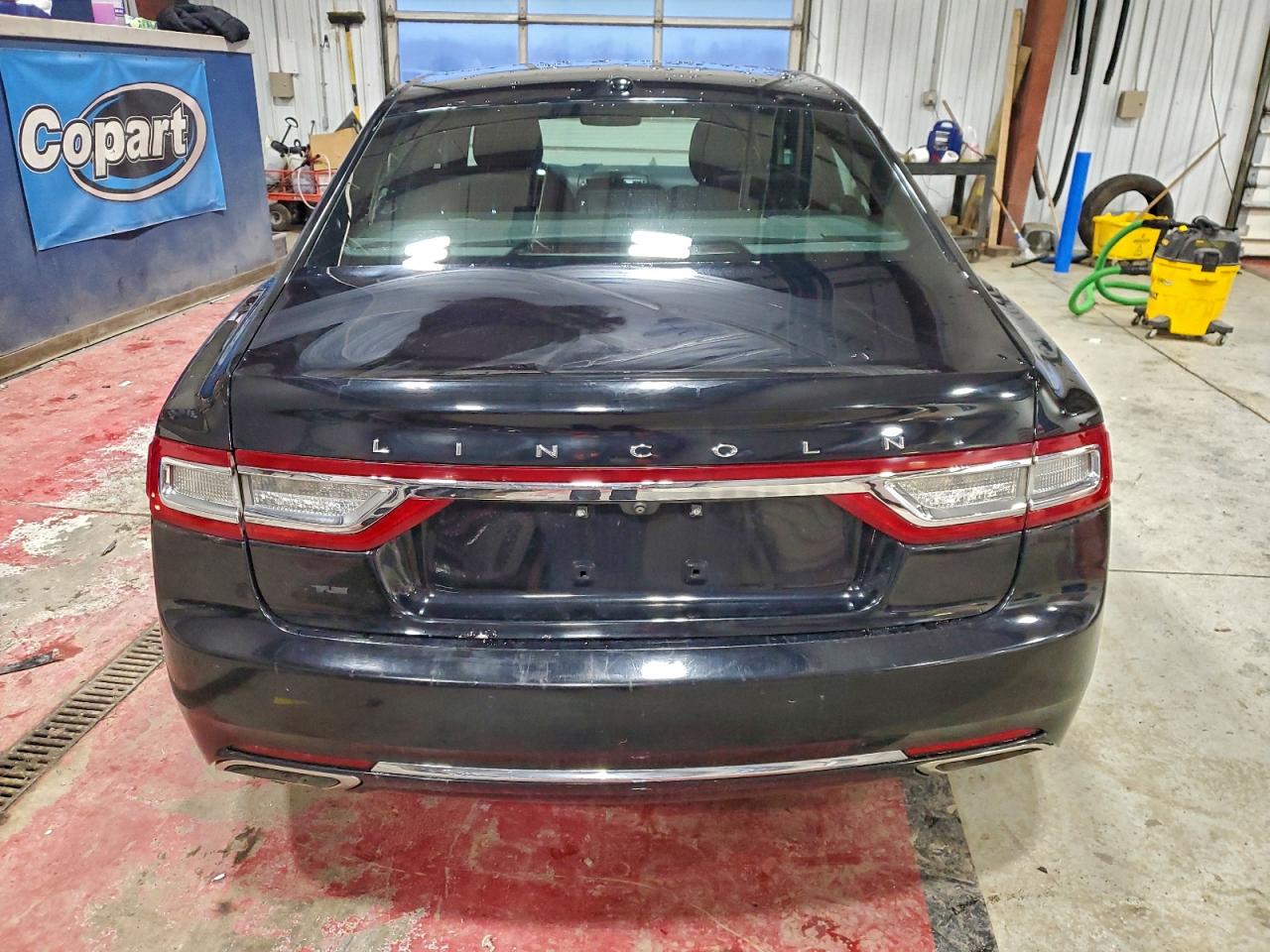 2017 LINCOLN CONTINENTAL photo 6