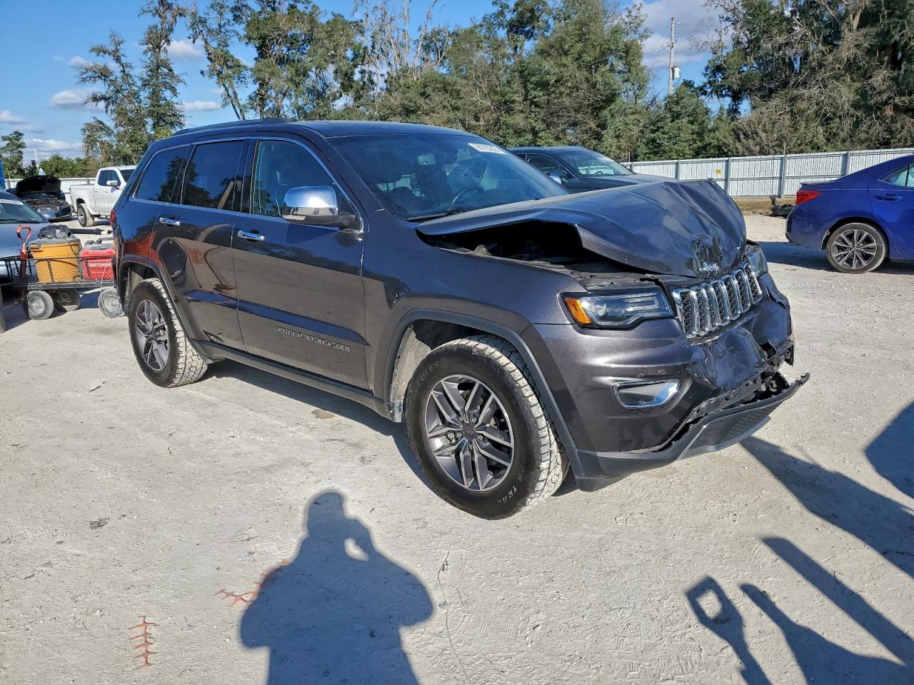2019 JEEP GRAND CHEROKEE LIMITED photo 4