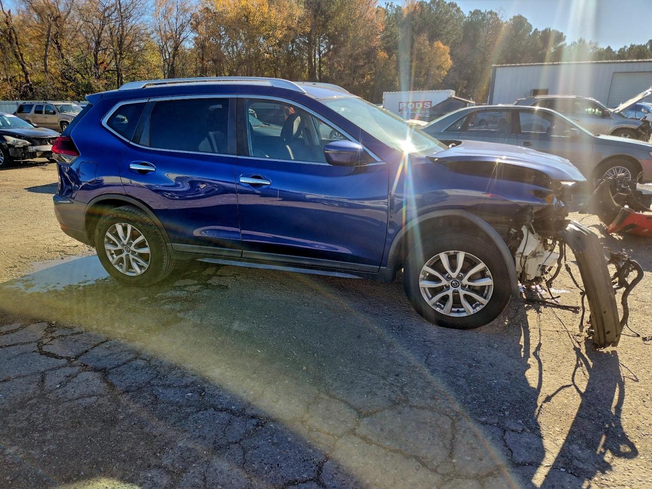 2019 NISSAN ROGUE S photo 4