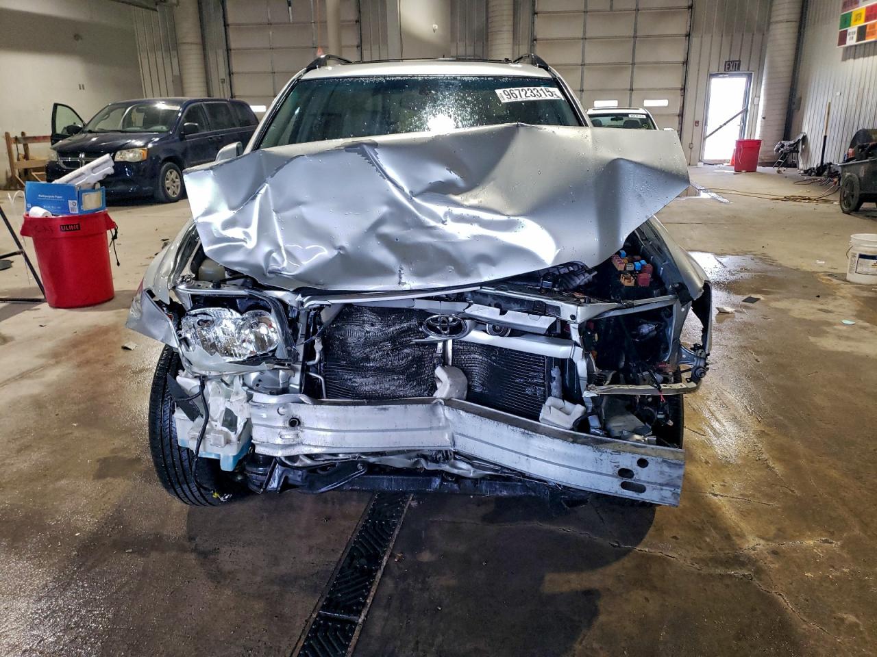 2004 TOYOTA HIGHLANDER photo 5