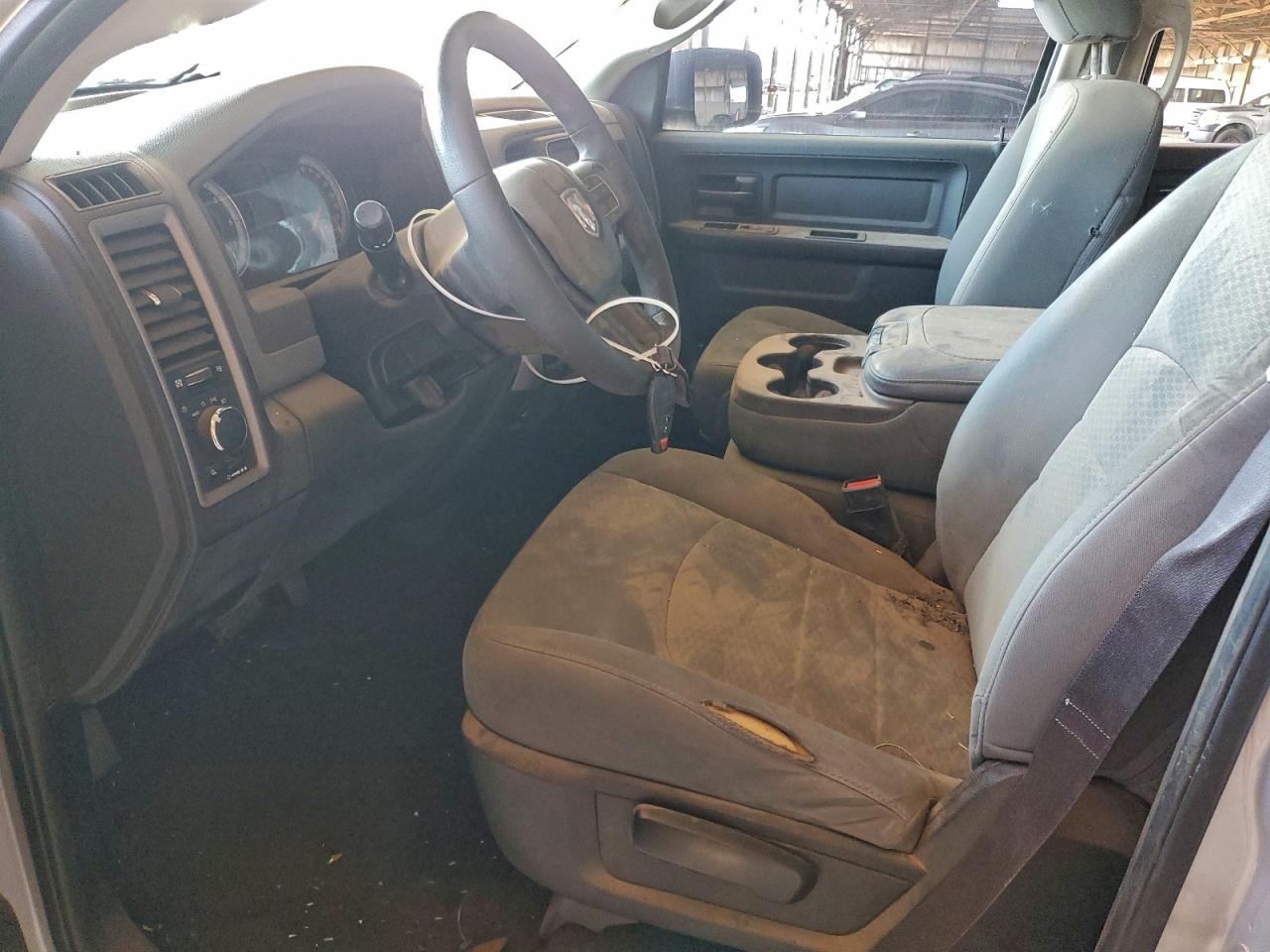 2017 RAM 1500 ST photo 7