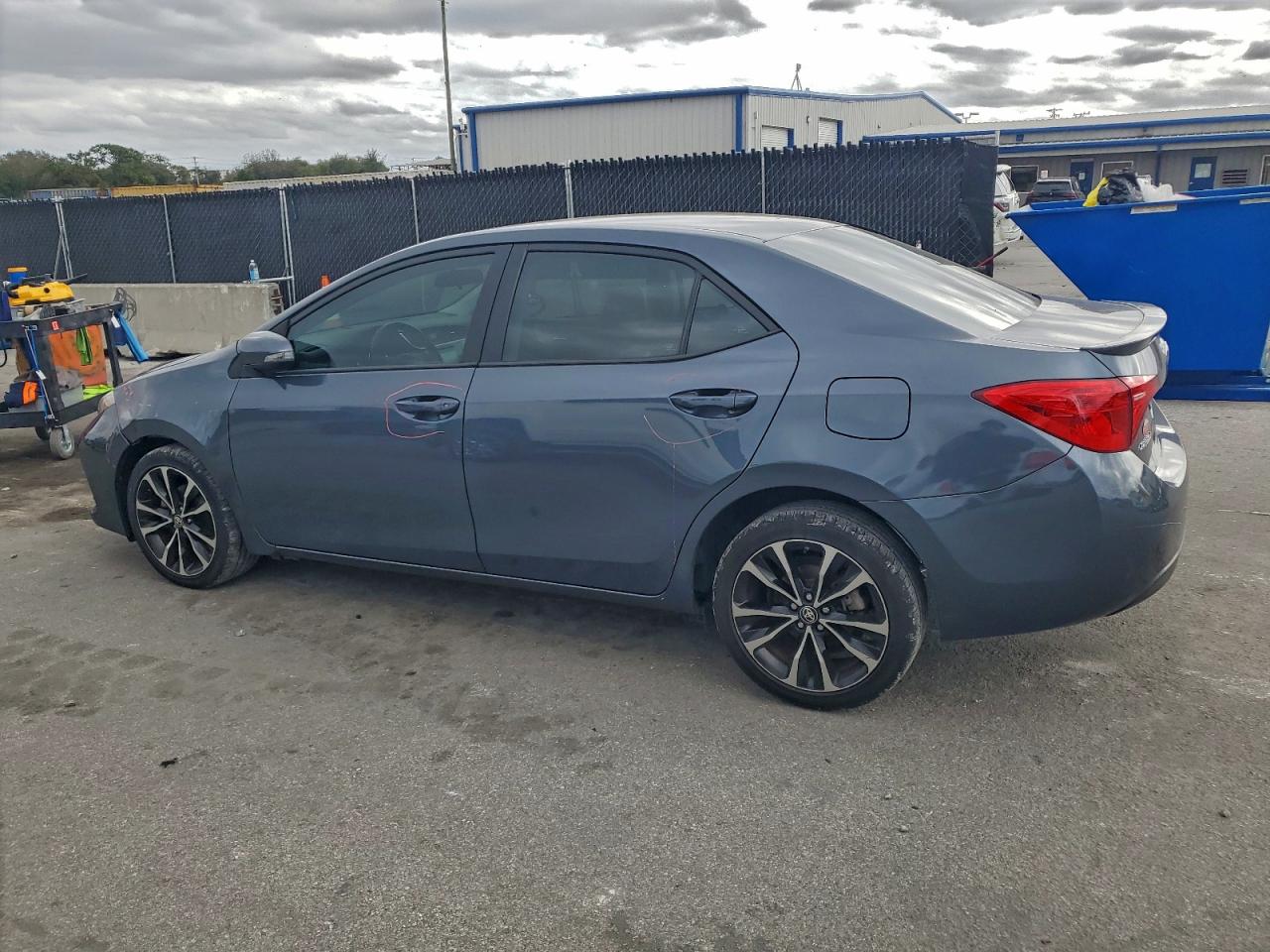 2019 TOYOTA COROLLA L photo 2