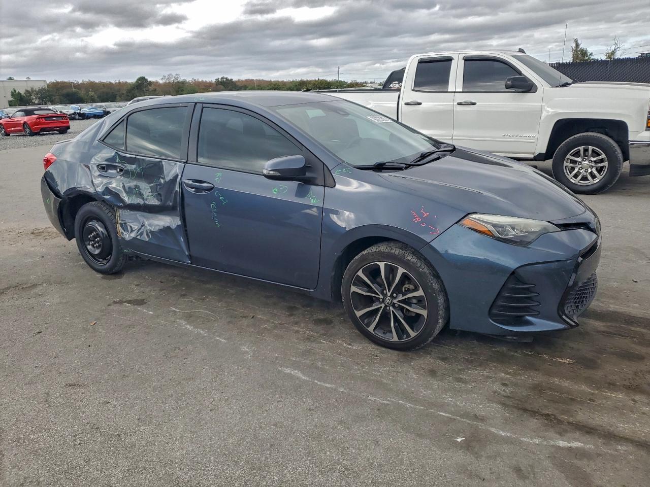 2019 TOYOTA COROLLA L photo 4