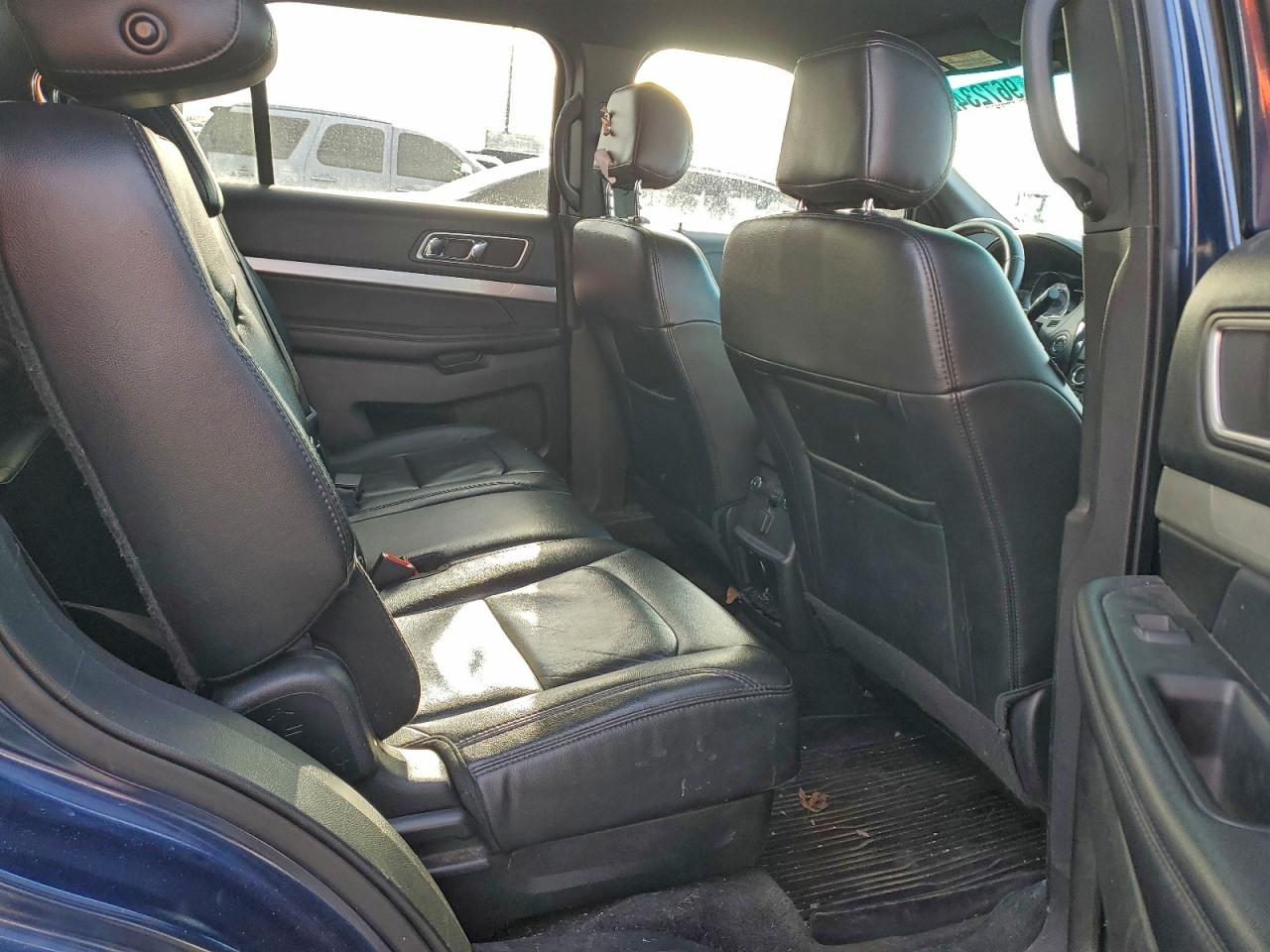2017 FORD EXPLORER XLT photo 11