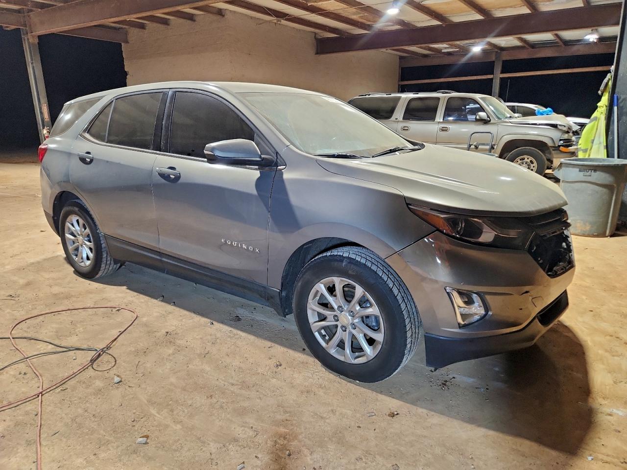 2018 CHEVROLET EQUINOX LT photo 4