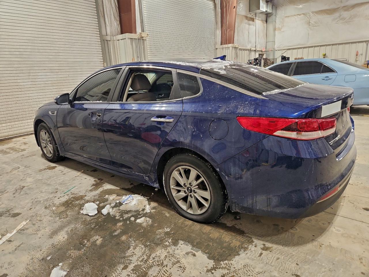 2016 KIA OPTIMA LX photo 2