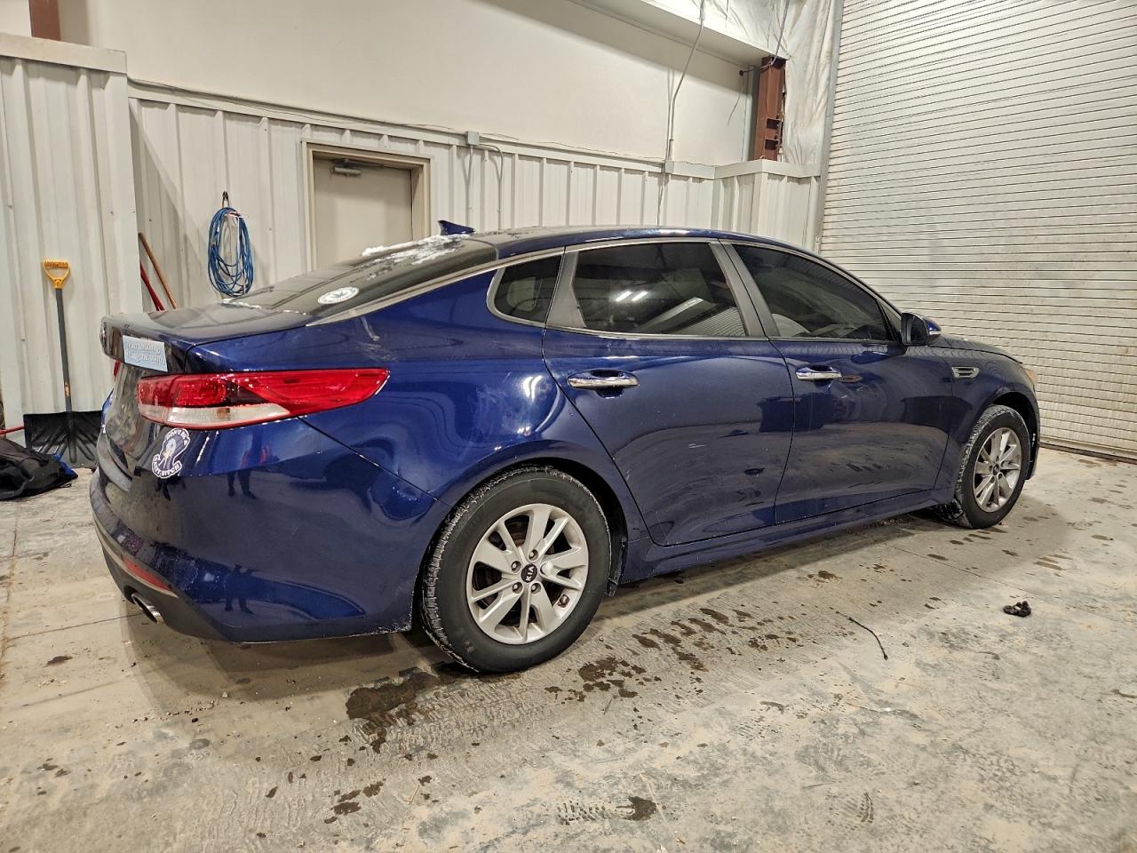 2016 KIA OPTIMA LX photo 3
