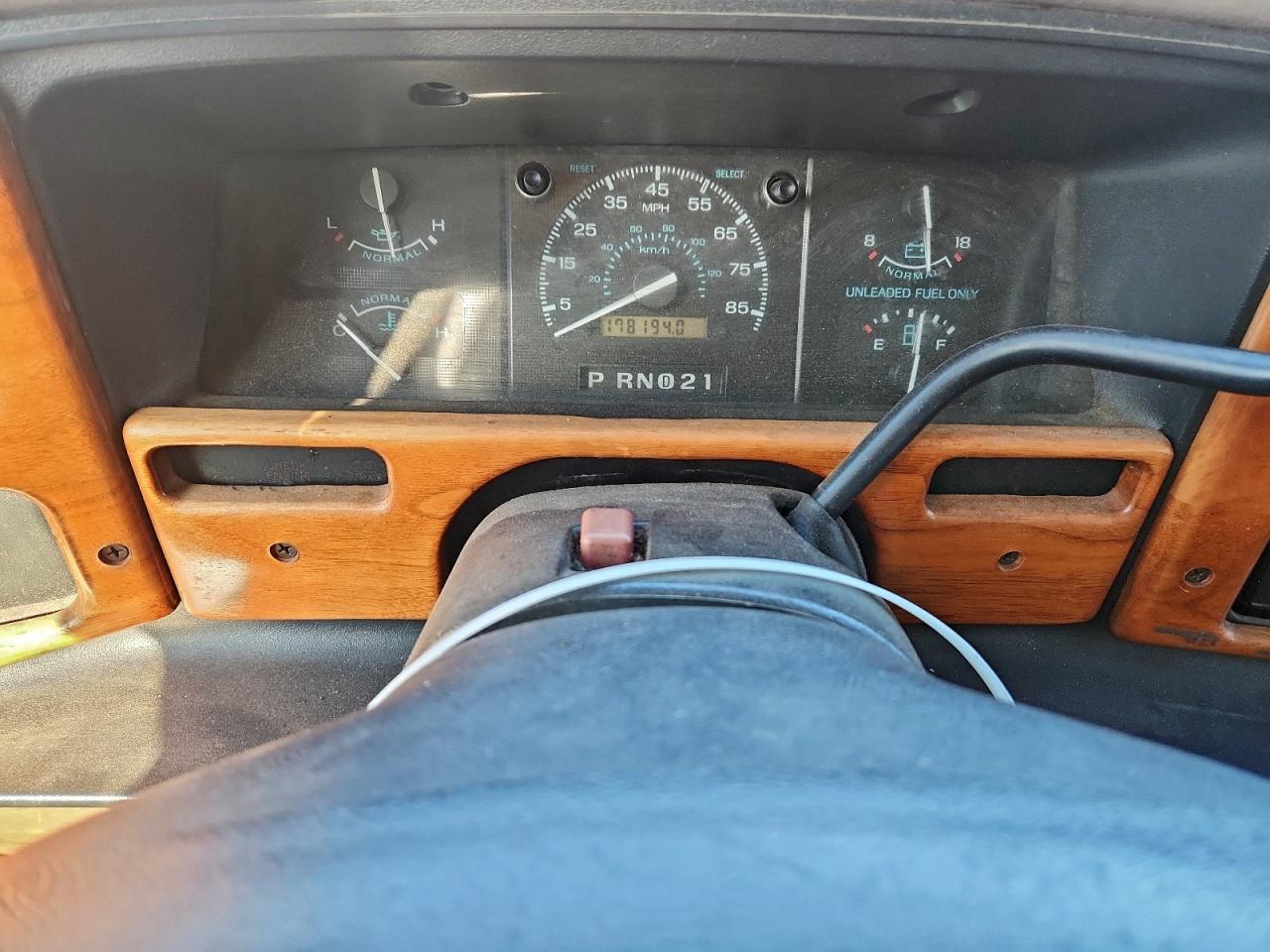 1994 FORD ECONOLINE E150 VAN photo 9