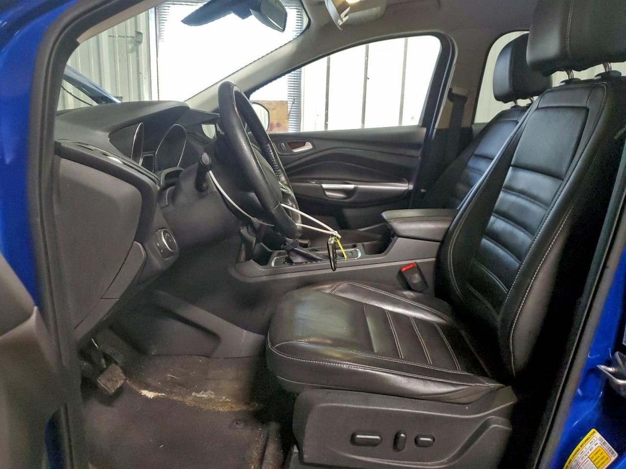 2017 FORD ESCAPE TITANIUM photo 7