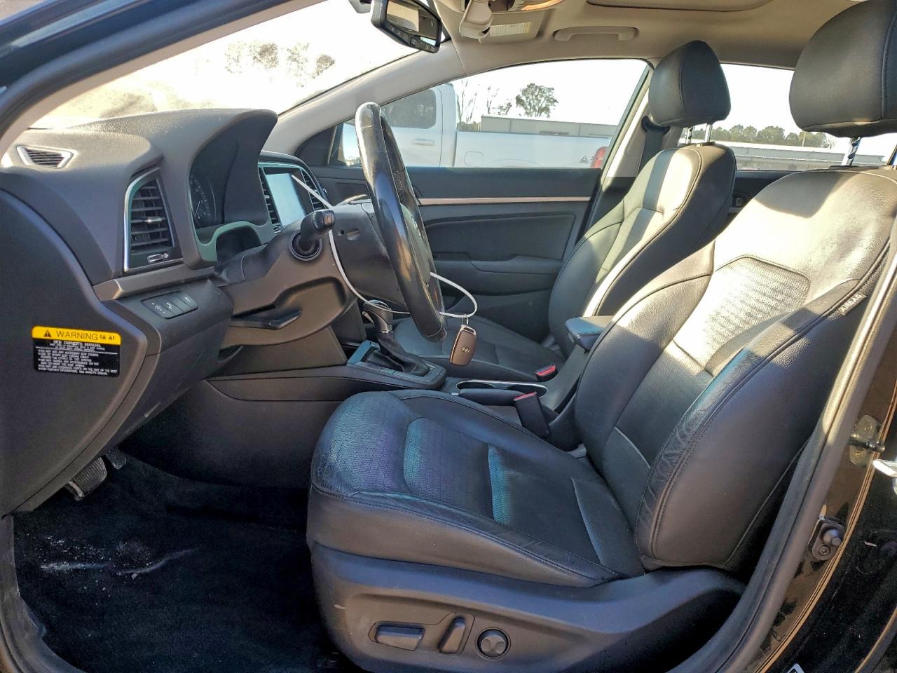 2017 HYUNDAI ELANTRA SE photo 7