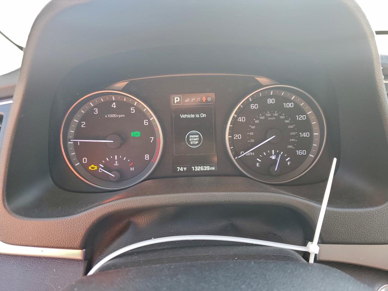 2017 HYUNDAI ELANTRA SE photo 9
