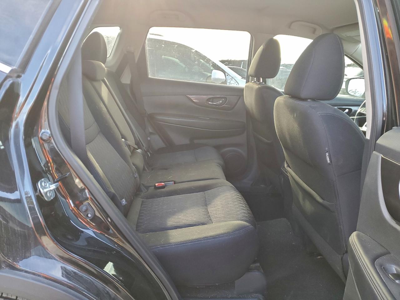 2019 NISSAN ROGUE S photo 11