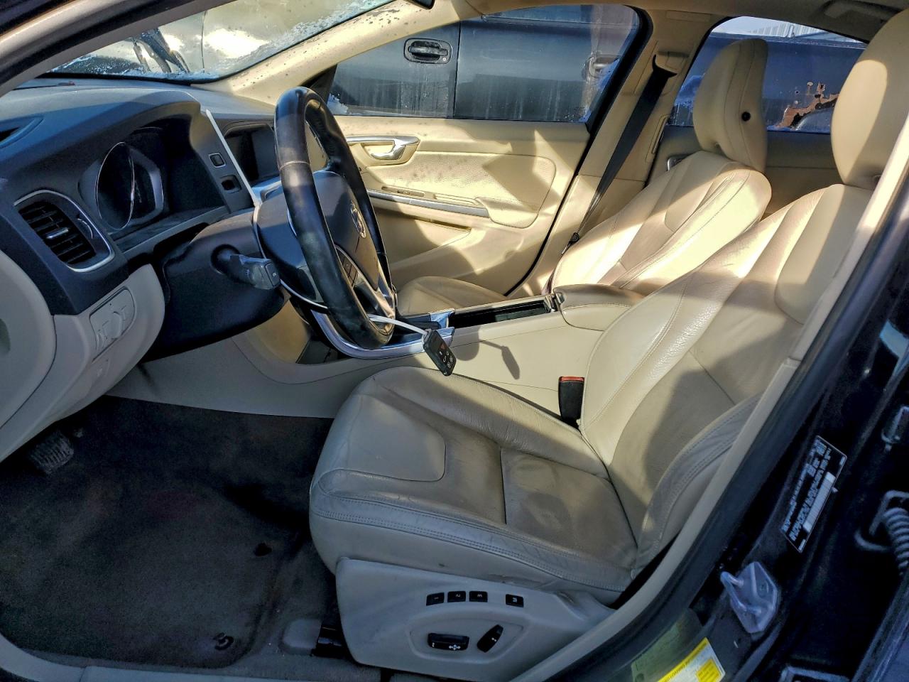 2014 VOLVO S60 T5 photo 7