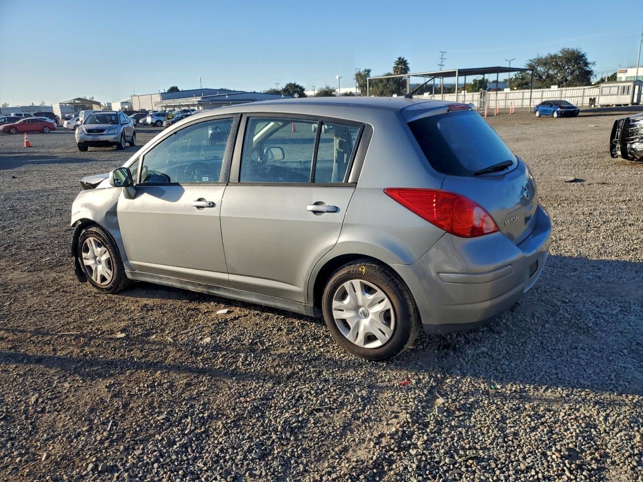 2012 NISSAN VERSA S photo 2