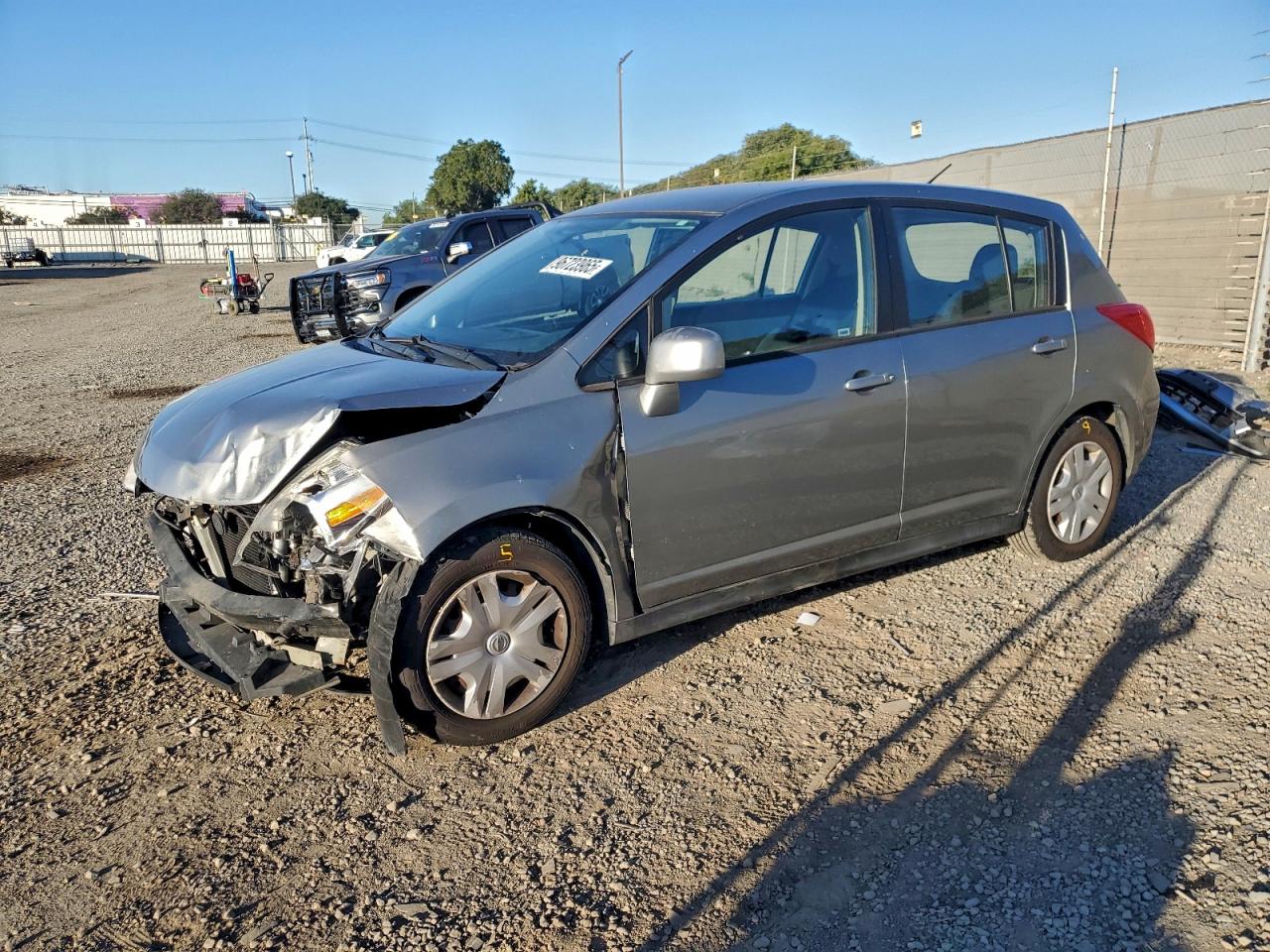 2012 NISSAN VERSA