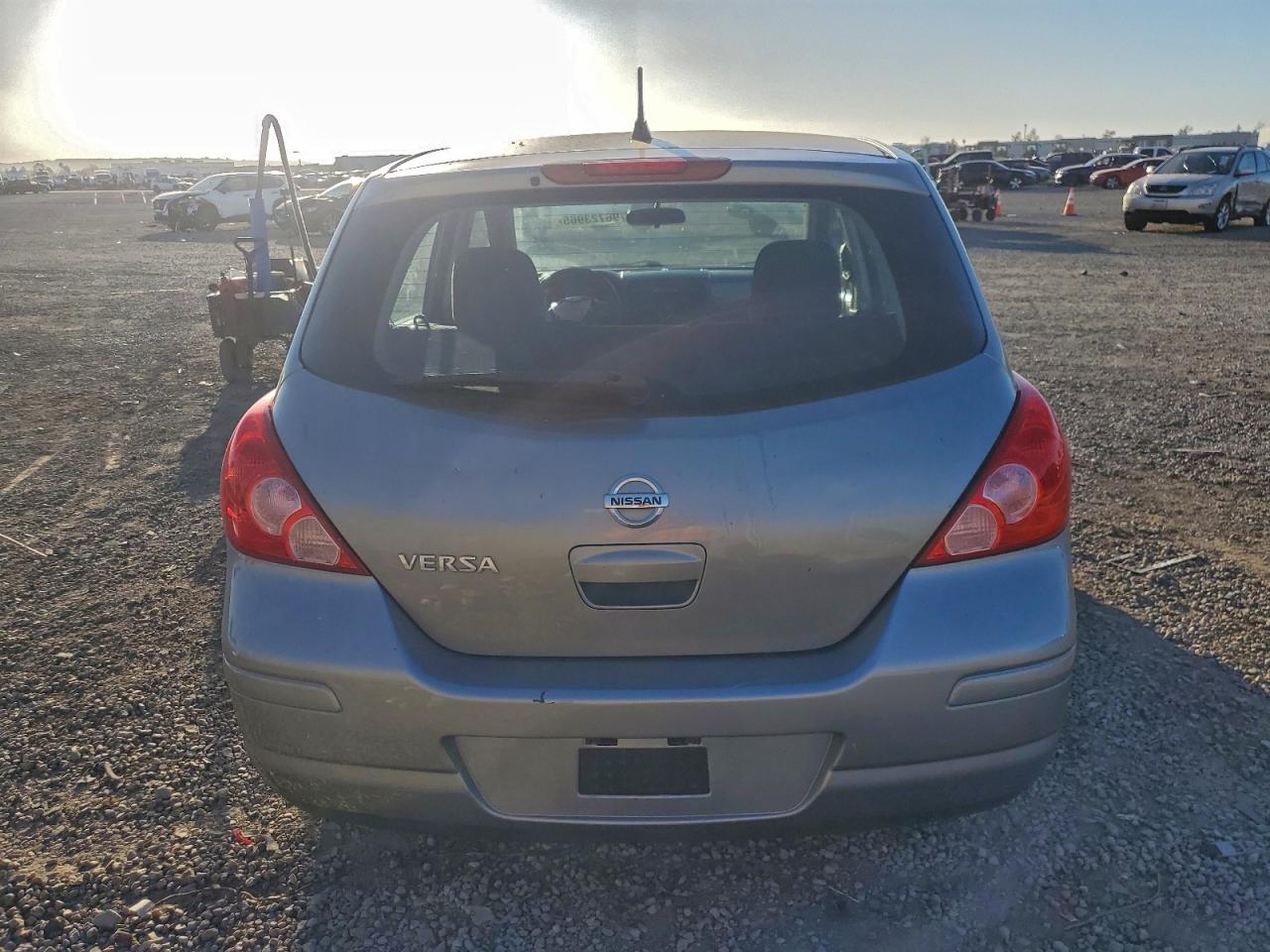 2012 NISSAN VERSA S photo 6
