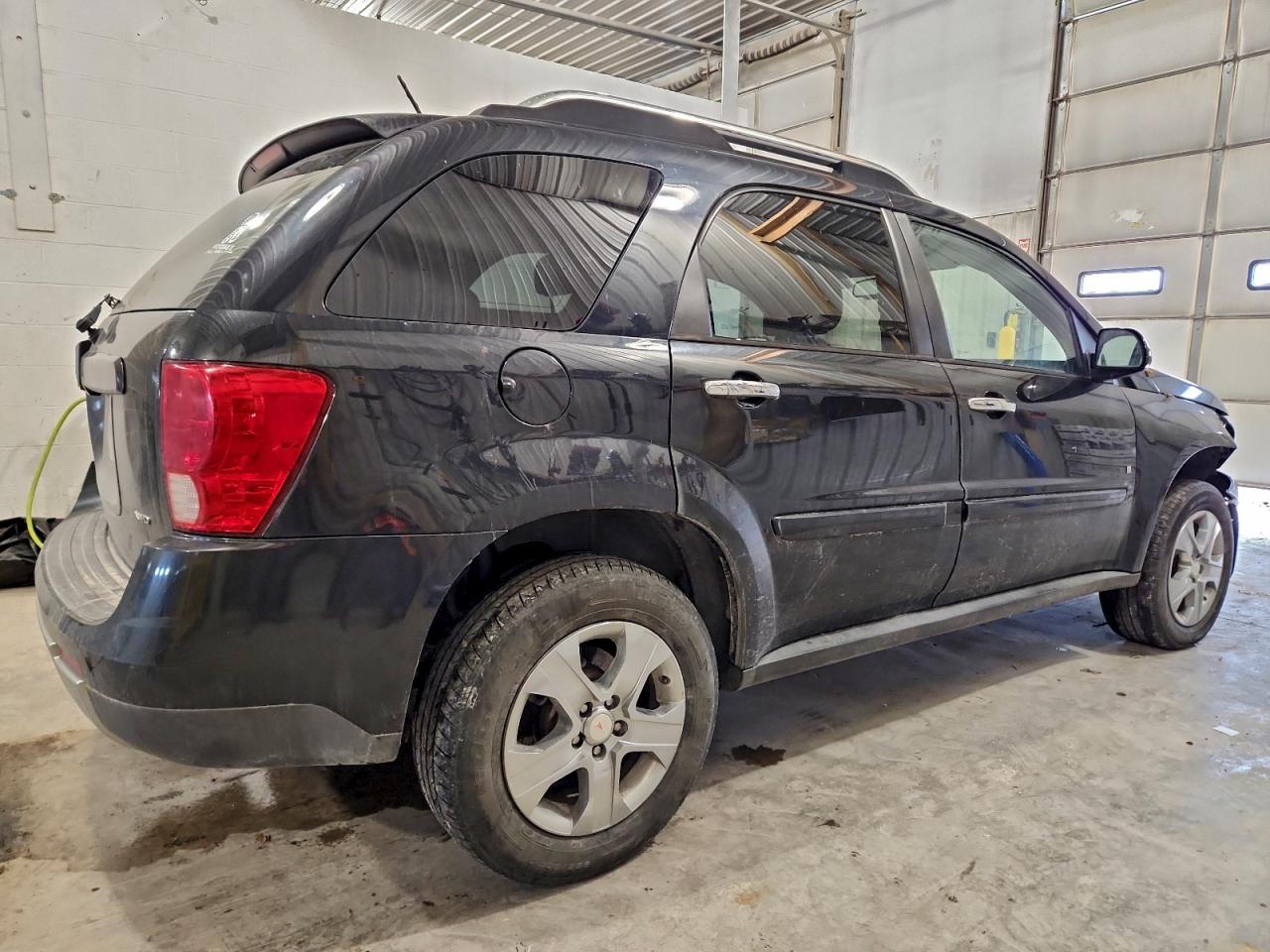 2008 PONTIAC TORRENT photo 3