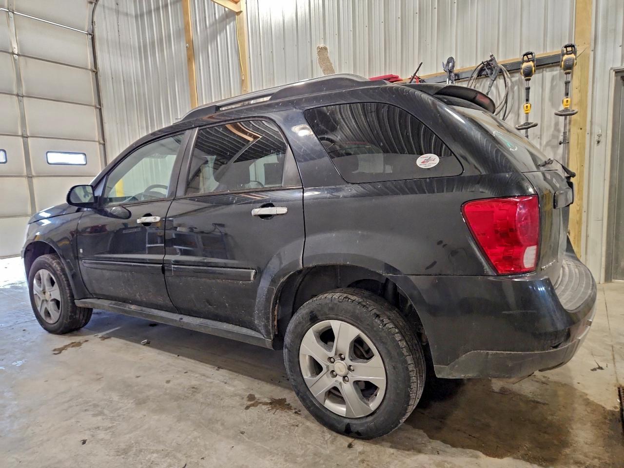 2008 PONTIAC TORRENT photo 2